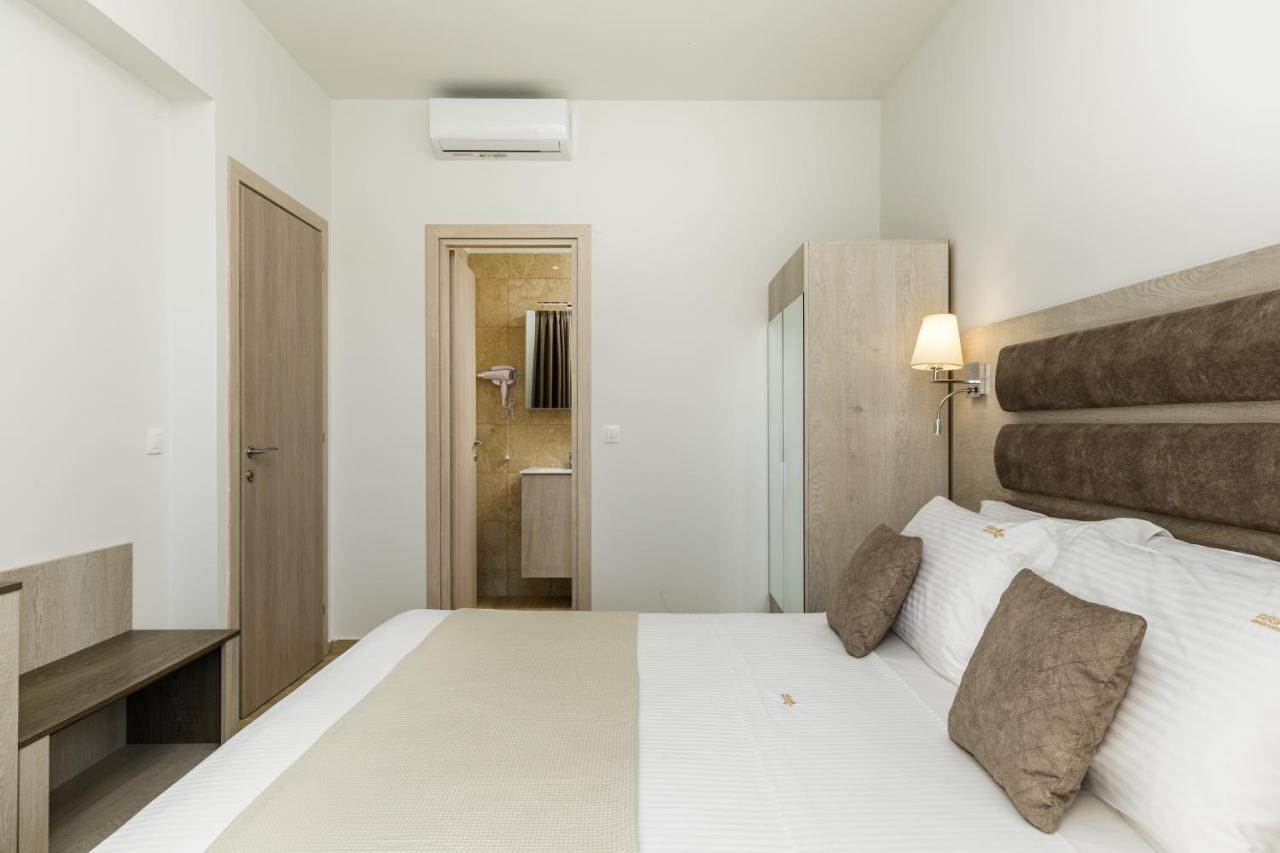 Aria Garden Suites Nikiti  Buitenkant foto