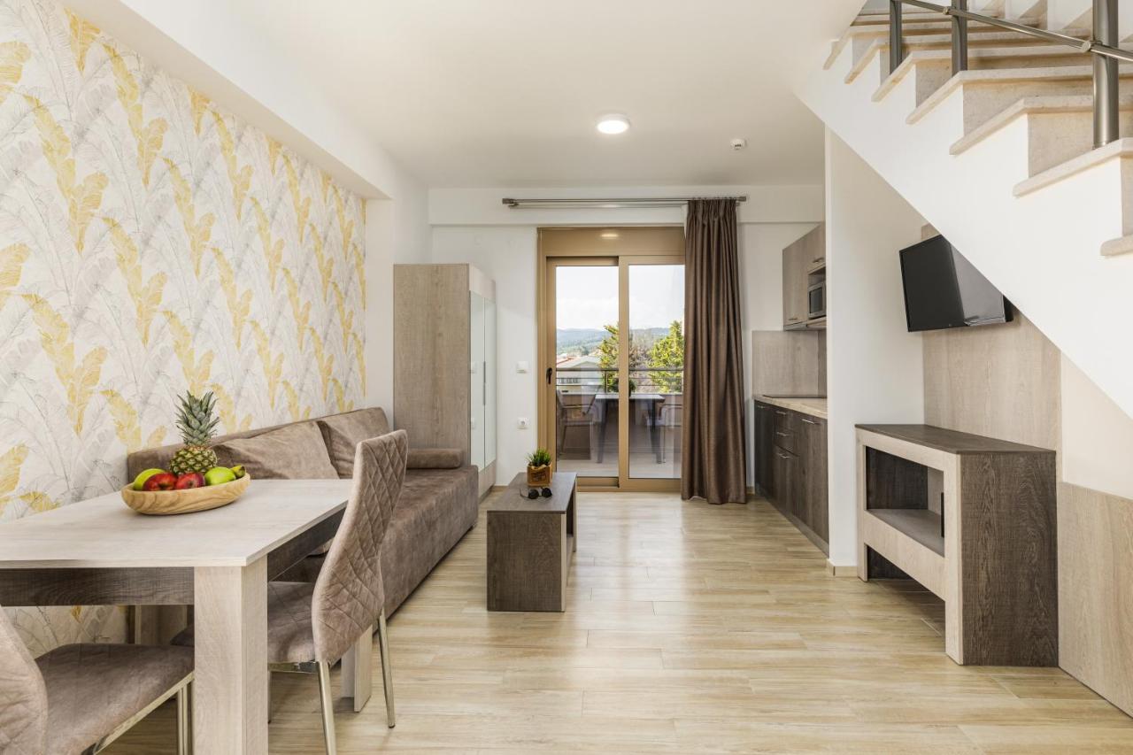 Aria Garden Suites Nikiti  Buitenkant foto