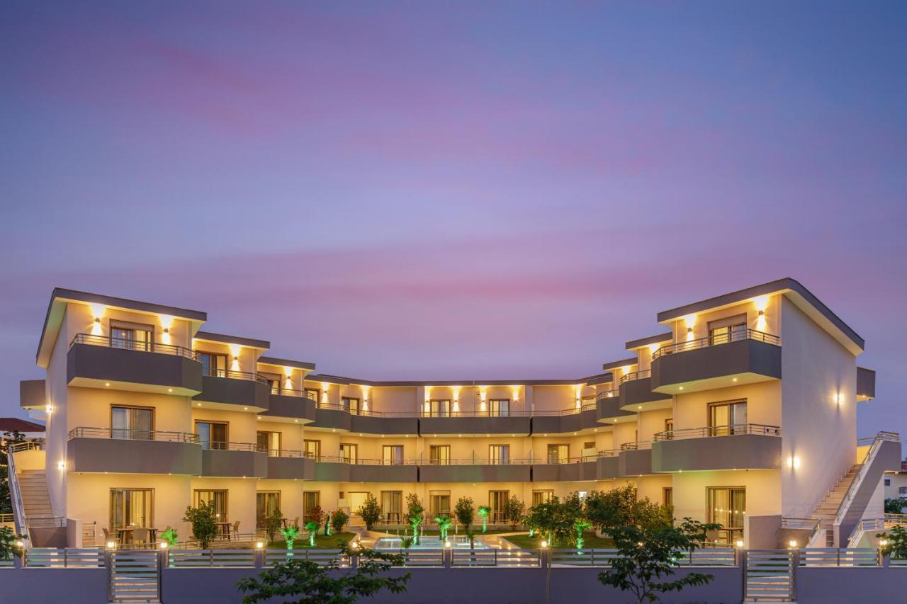 Aria Garden Suites Nikiti  Buitenkant foto